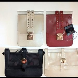 Shoulder bags with earrings or headband colors are as shown